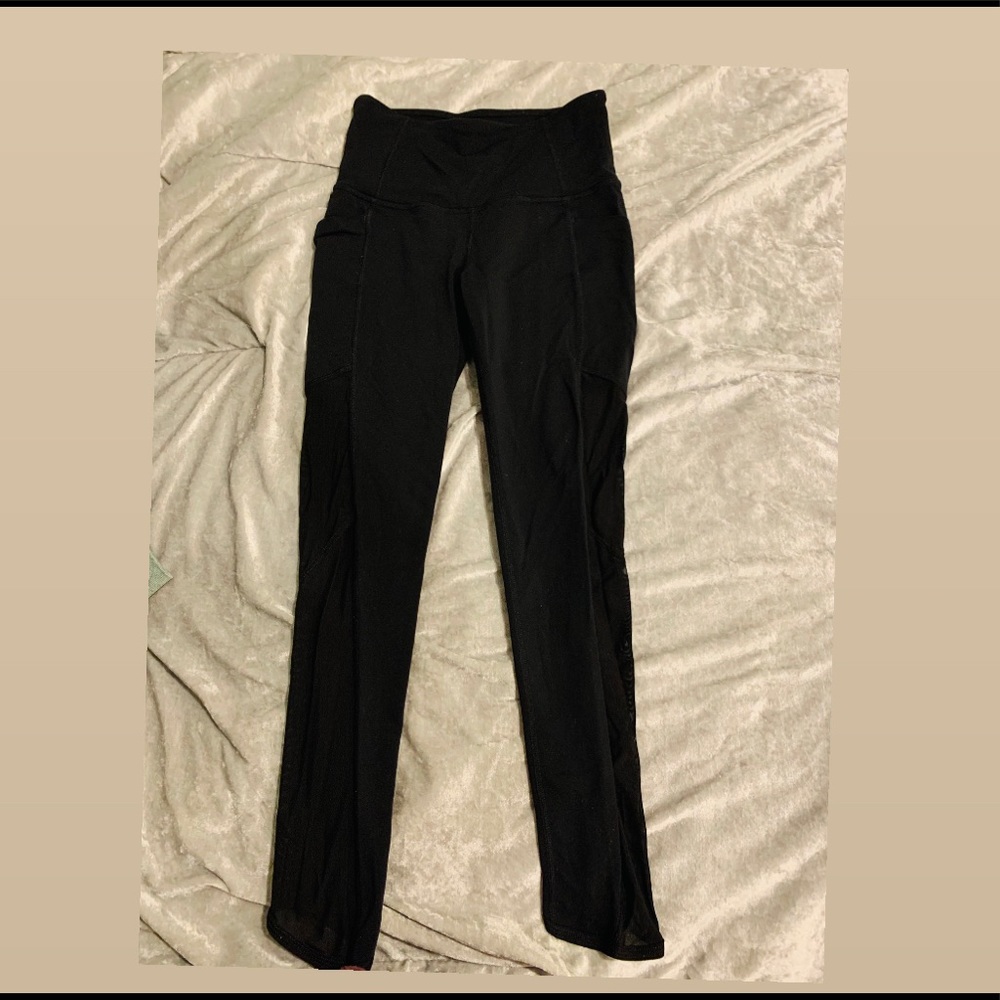 Sheer panel pocket workout tights